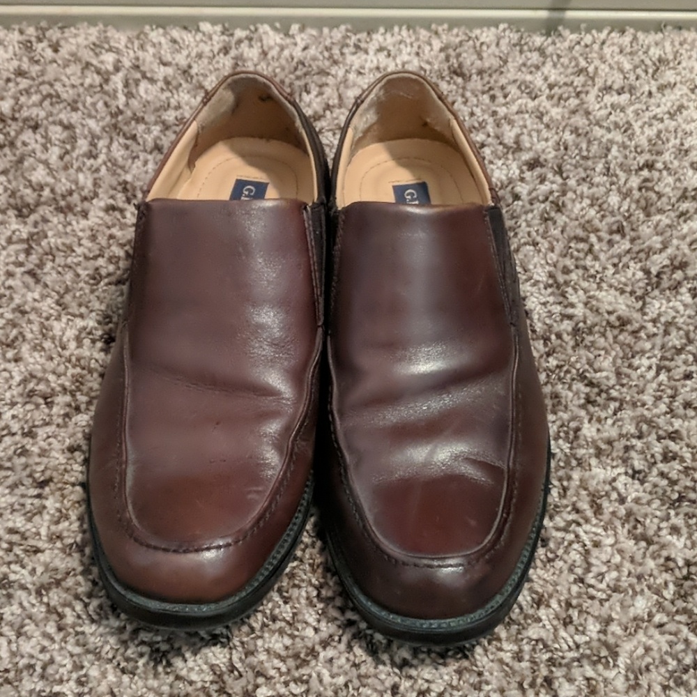 Dress shoes